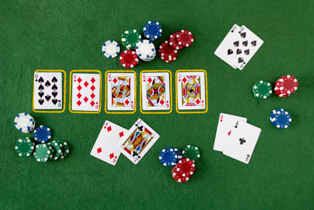 Mách bạn những kinh nghiệm hay khi chơi game bài Pok Deng